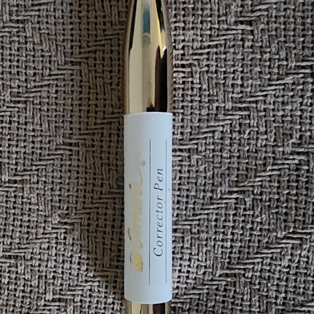 Amera Corrector Pen for beautiful nails use removes nail polish around cuticles